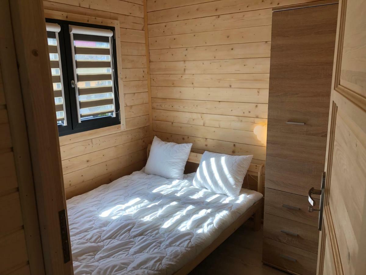 Osrodek Wczasowy Kuba Hotel ยารอสวาเวียซ ภายนอก รูปภาพ